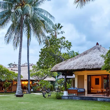 Puri Bagus Lovina Hotel Exterior photo