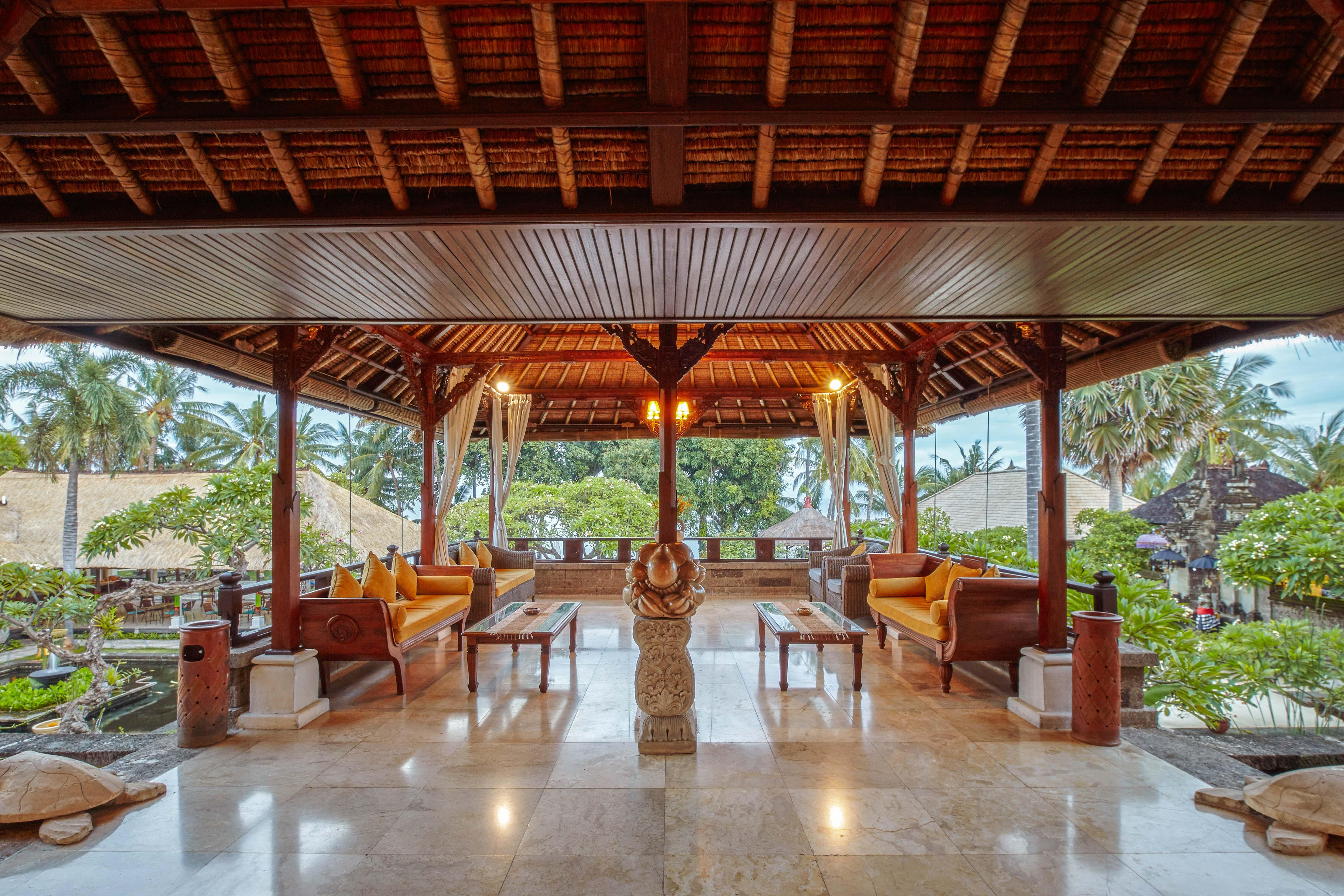 Puri Bagus Resort 4*
