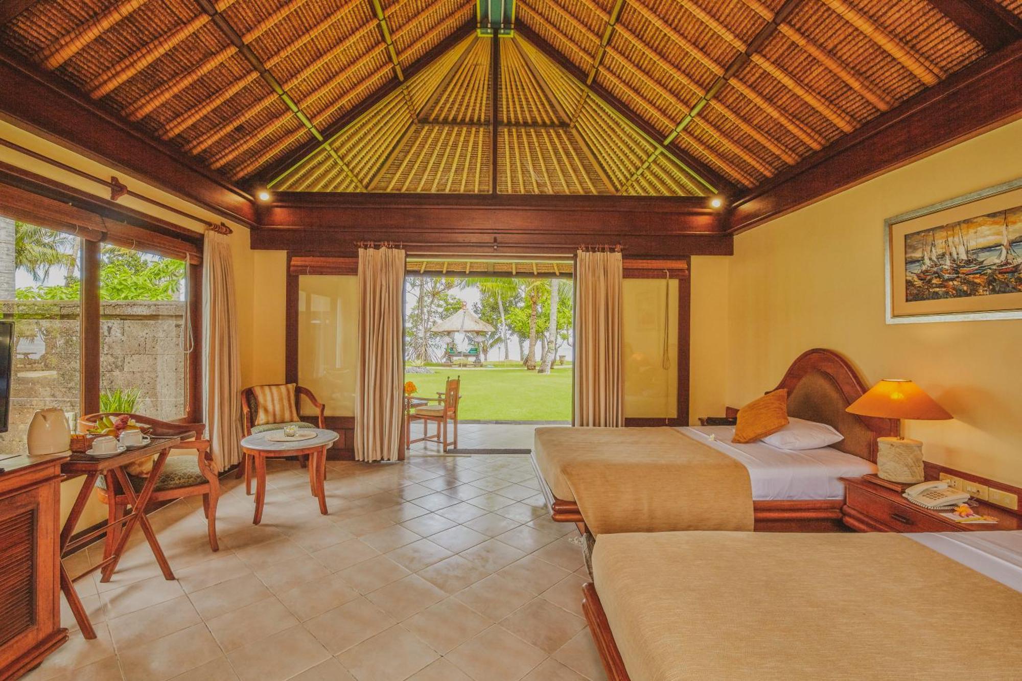 Resort Puri Bagus 4*